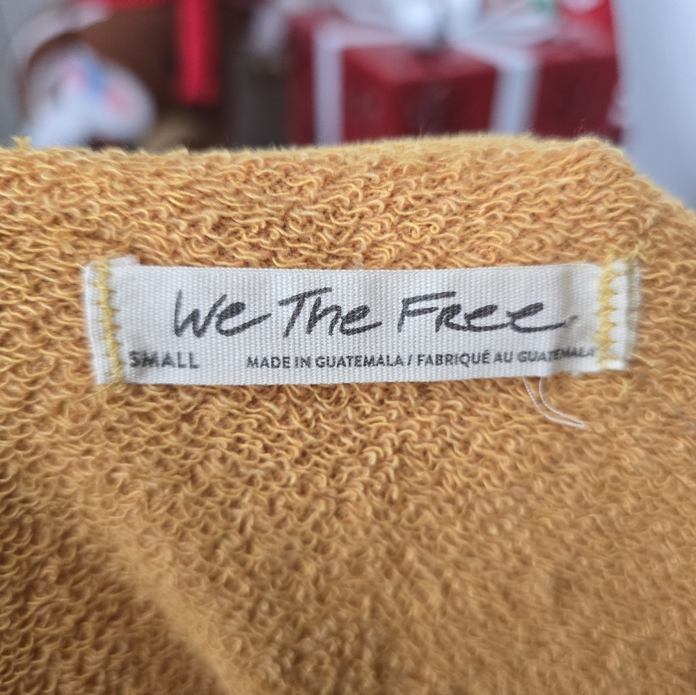 NWT Free People Camden Sweatshirt Golden Yellow - Picture 7 of 7
